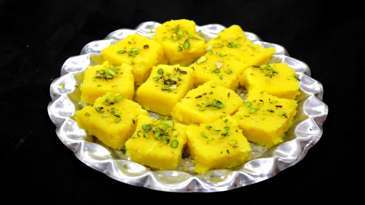 Nariyal ki Mithai (नारियल की मिठाई)